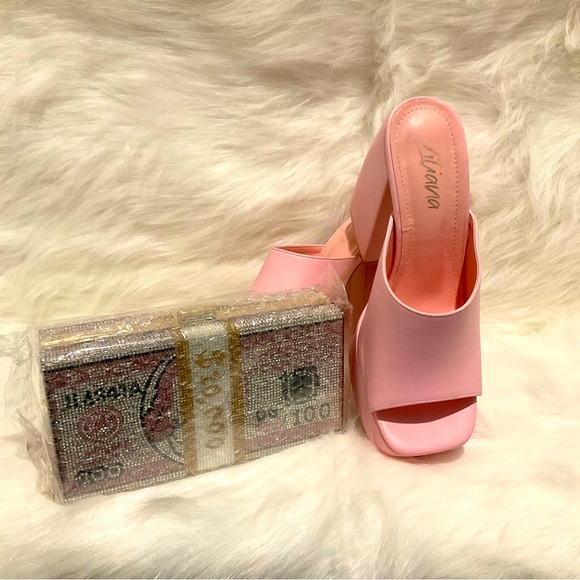 Barbie Pink Platform Heel with Rich Barbie Diamond Studded Clutch bag - Picture 2 of 3